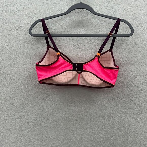 Victorias Secret No Wire Adjustable Strap Bra Womens size 36C - Picture 5 of 5